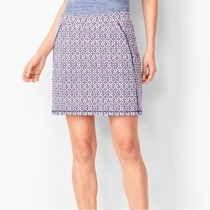 EVERYDAY YOGA SKORT - MEDALLION